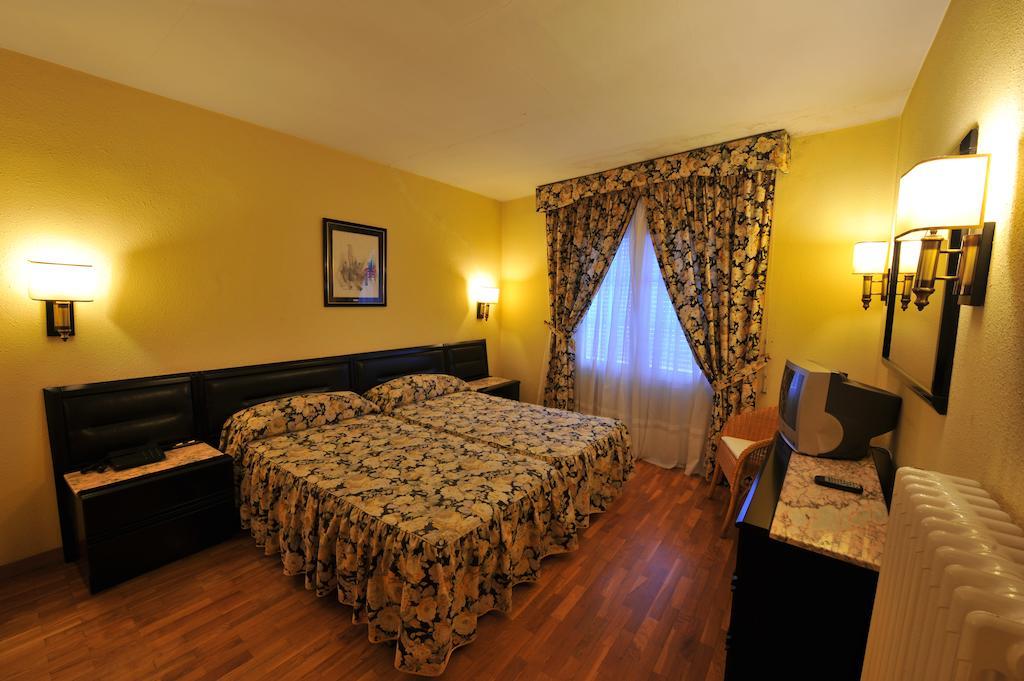 Hotel Tall De Conill Capellades Rom bilde